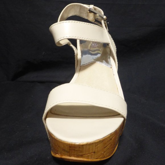 MICHAEL KORS, MK, high heel shoes, strap and buckle fastened, 7.5 M, GUC - Picture 7 of 15